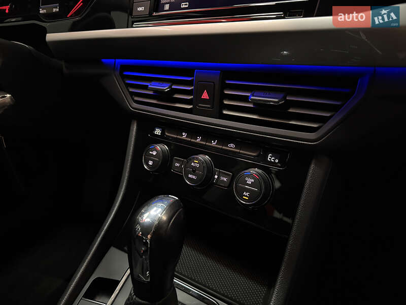 Седан Volkswagen e-Bora 2020 в Одесі фото 12 Седан Volkswagen e-Bora 2020 в Одесі