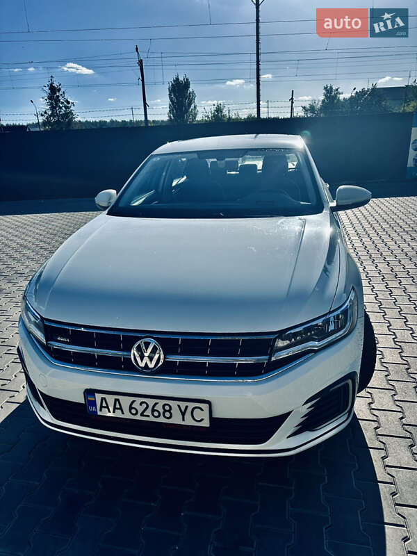 Седан Volkswagen e-Bora 2020 в Коцюбинском
