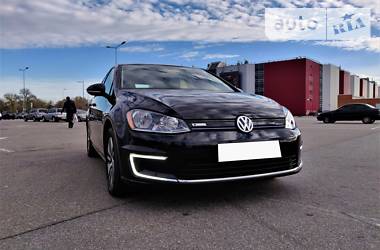Volkswagen e-Golf 2016