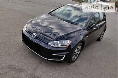 Хетчбек Volkswagen e-Golf 2016 в 