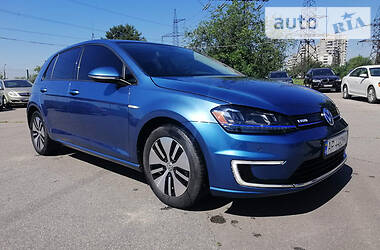 Хэтчбек Volkswagen e-Golf 2014 в Запорожье