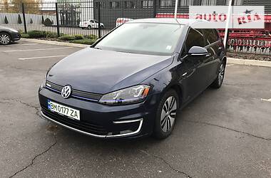 Хетчбек Volkswagen e-Golf 2015 в Сумах