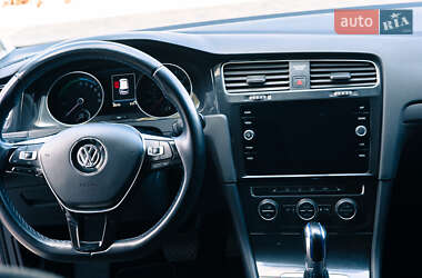 Хэтчбек Volkswagen e-Golf 2019 в Ужгороде