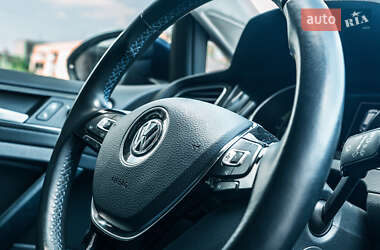 Хэтчбек Volkswagen e-Golf 2019 в Ужгороде