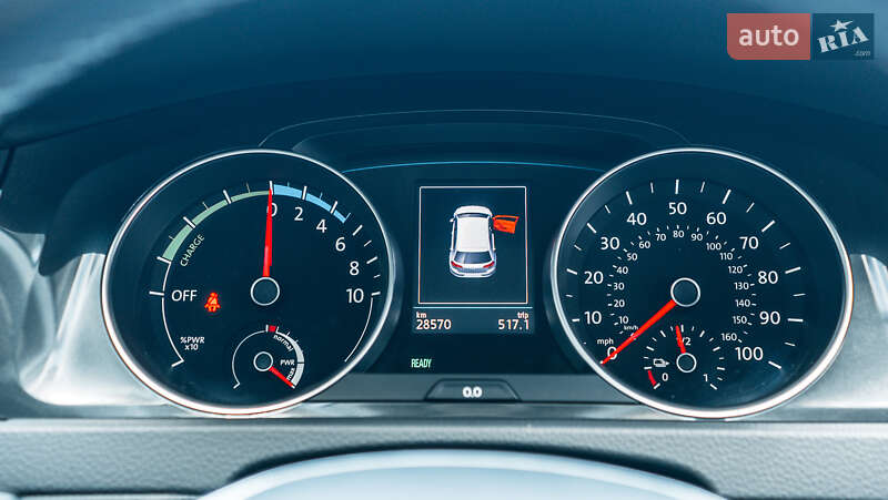 Хэтчбек Volkswagen e-Golf 2019 в Ужгороде