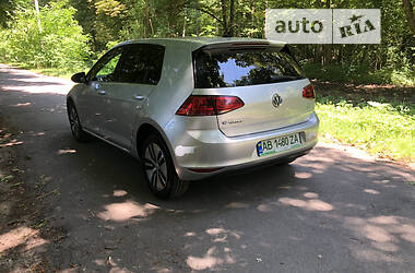 Хетчбек Volkswagen e-Golf 2016 в Вінниці