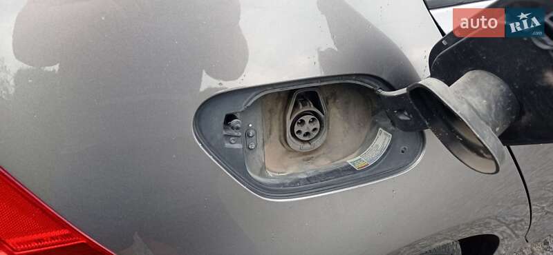 Хетчбек Volkswagen e-Golf 2016 в Жовкві