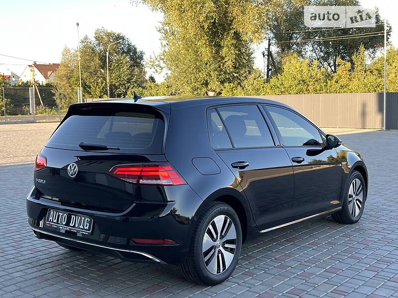 Хэтчбек Volkswagen e-Golf 2018 в Луцке