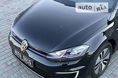 Хетчбек Volkswagen e-Golf 2018 в 