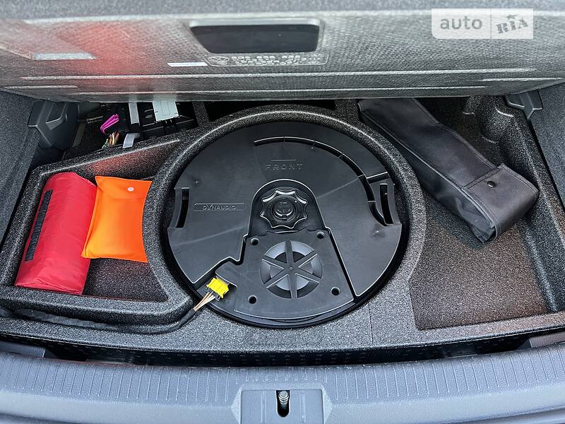 Хэтчбек Volkswagen e-Golf 2018 в Луцке