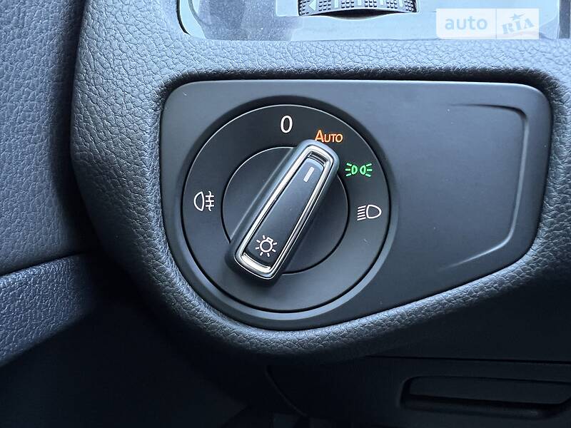 Хэтчбек Volkswagen e-Golf 2018 в Луцке