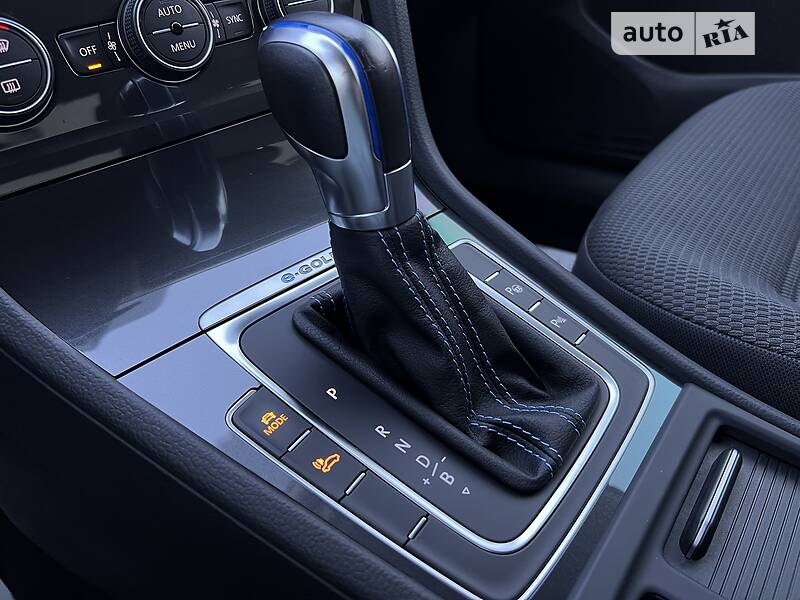 Хэтчбек Volkswagen e-Golf 2018 в Луцке