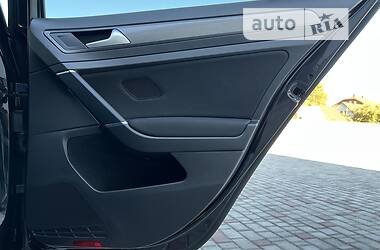 Хетчбек Volkswagen e-Golf 2018 в 