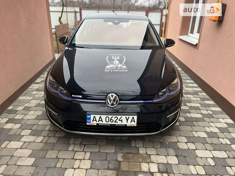 Хэтчбек Volkswagen e-Golf 2018 в Ирпене