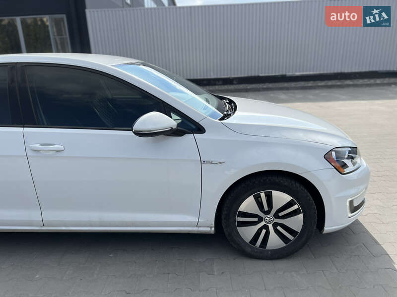 Хэтчбек Volkswagen e-Golf 2016 в Белой Церкви