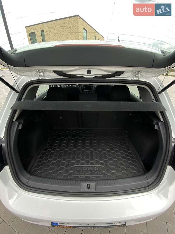 Хэтчбек Volkswagen e-Golf 2019 в Хмельницком