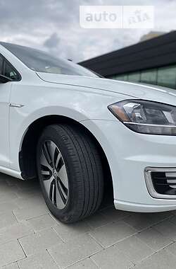 Хэтчбек Volkswagen e-Golf 2019 в Хмельницком