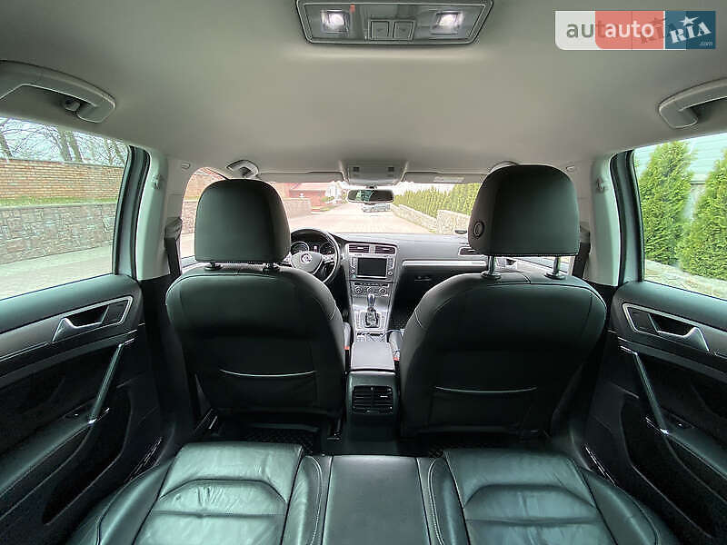 Хетчбек Volkswagen e-Golf 2015 в Хмельницькому