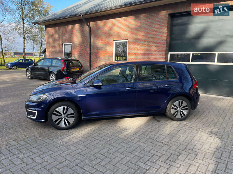 Хетчбек Volkswagen e-Golf 2018 в Шептицькому
