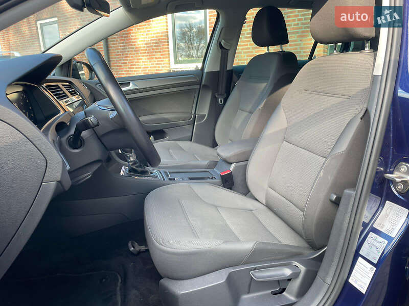 Хетчбек Volkswagen e-Golf 2018 в Шептицькому