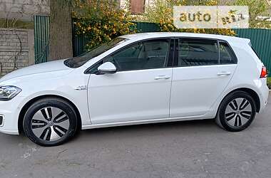 Хэтчбек Volkswagen e-Golf 2017 в Казатине