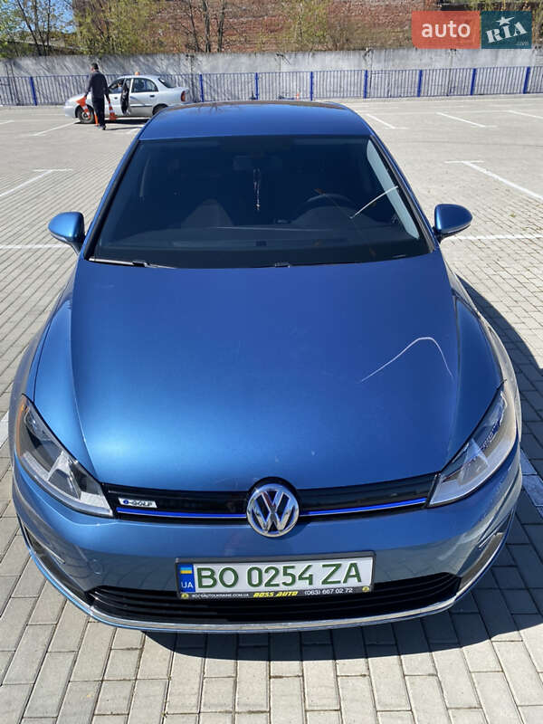 Хэтчбек Volkswagen e-Golf 2016 в Тернополе фото 12 Хэтчбек Volkswagen e-Golf 2016 в Тернополе