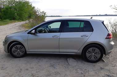 Хэтчбек Volkswagen e-Golf 2014 в Запорожье