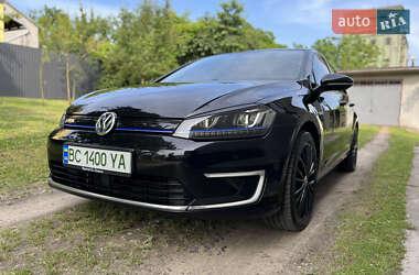 Хэтчбек Volkswagen e-Golf 2015 в Львове