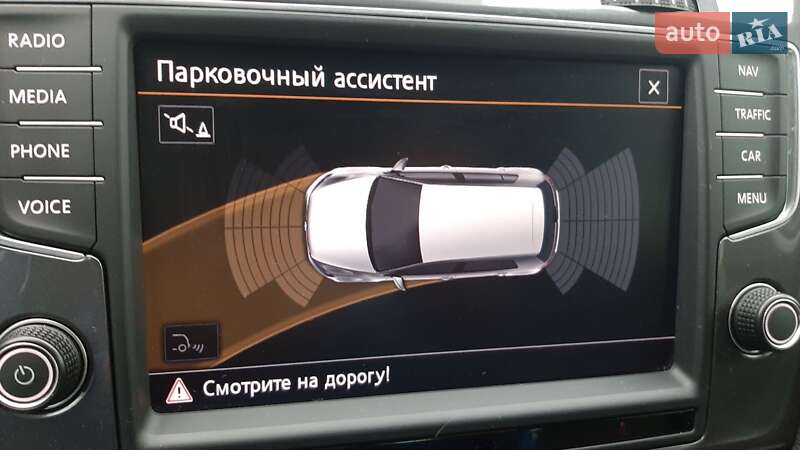 Хэтчбек Volkswagen e-Golf 2015 в Киеве