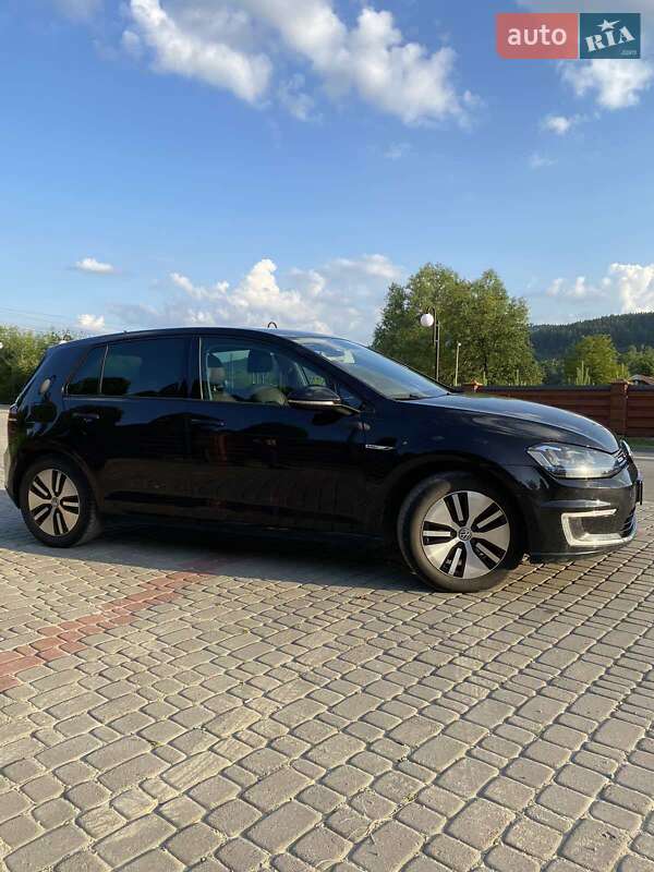 Хэтчбек Volkswagen e-Golf 2015 в Старом Самборе