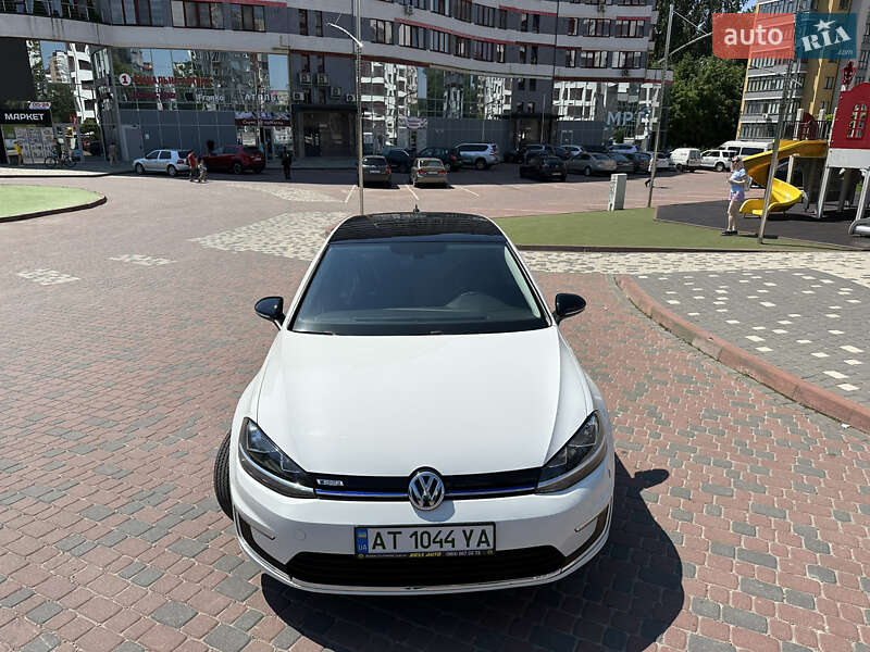 Хетчбек Volkswagen e-Golf 2017 в Івано-Франківську фото 3 Хетчбек Volkswagen e-Golf 2017 в Івано-Франківську