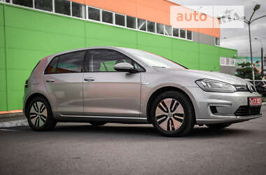 Хэтчбек Volkswagen e-Golf 2015 в Ровно