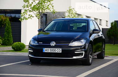 Хетчбек Volkswagen e-Golf 2018 в 