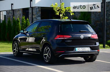Хетчбек Volkswagen e-Golf 2018 в 