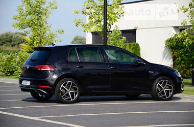 Хетчбек Volkswagen e-Golf 2018 в 