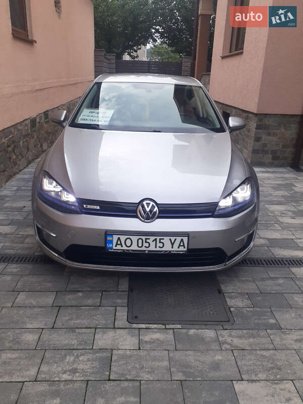 Volkswagen e-Golf 2014
