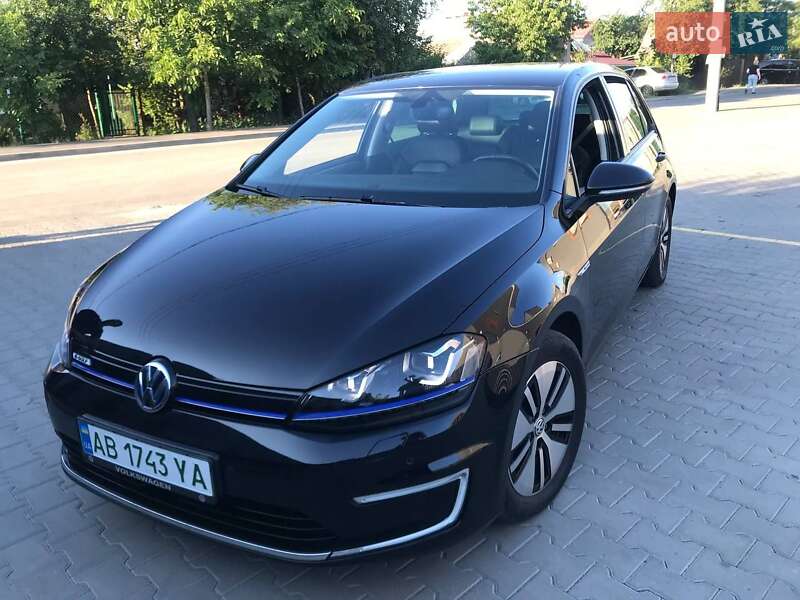 Хетчбек Volkswagen e-Golf 2016 в Вінниці