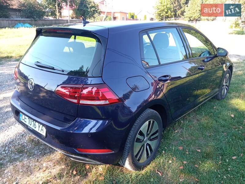 Хетчбек Volkswagen e-Golf 2020 в Чернівцях