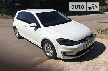 Хэтчбек Volkswagen e-Golf 2017 в Запорожье