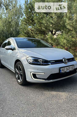 Volkswagen e-Golf 2017