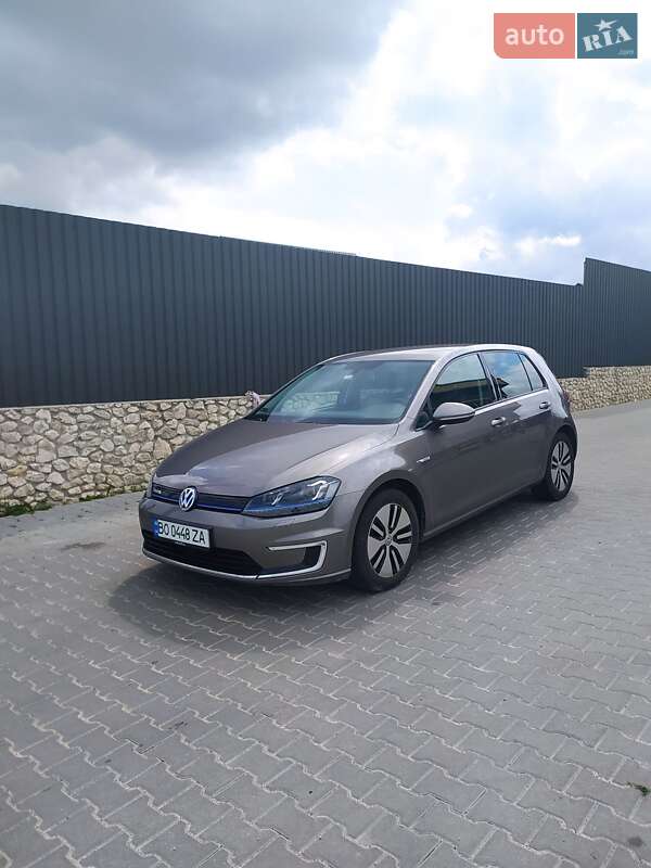 Хэтчбек Volkswagen e-Golf 2016 в Тернополе