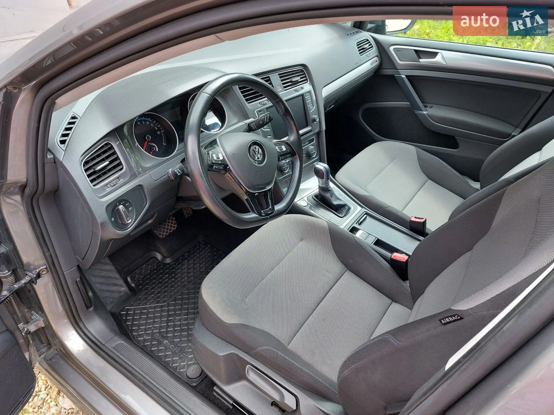 2016 Volkswagen Golf - мініатюра 21