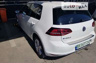 Хэтчбек Volkswagen e-Golf 2015 в Каменец-Подольском