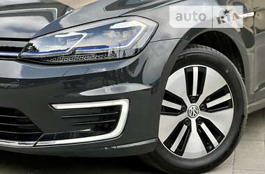 Хэтчбек Volkswagen e-Golf 2020 в 