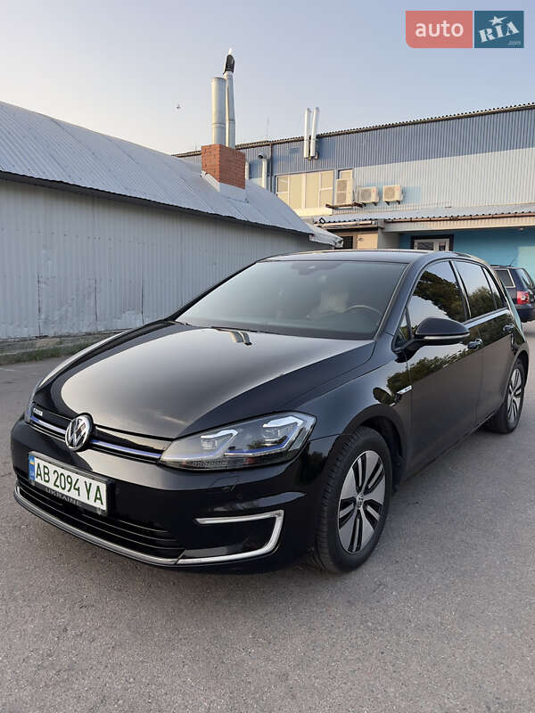 Volkswagen e-Golf 2017