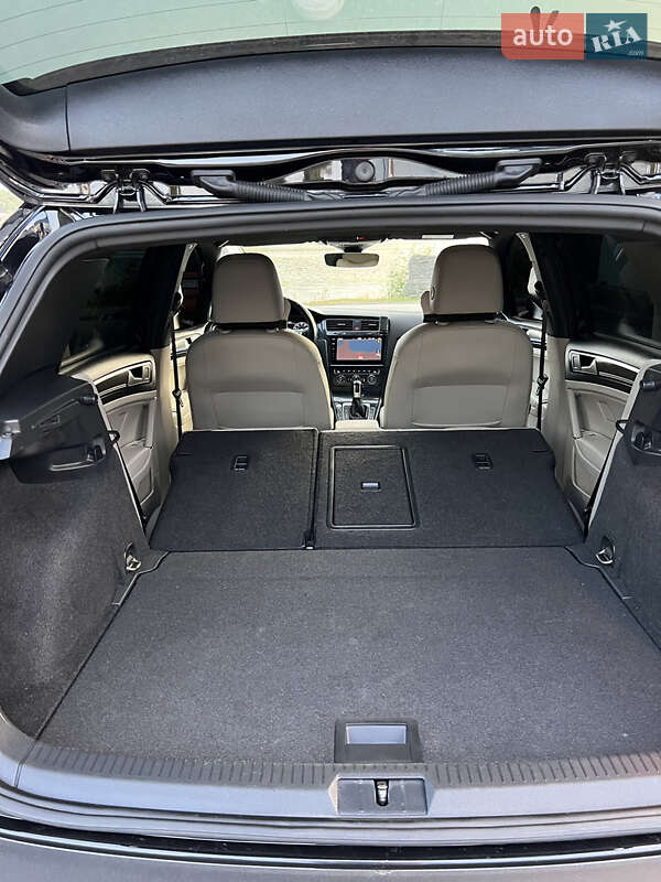 Хетчбек Volkswagen e-Golf 2017 в Бердичеві