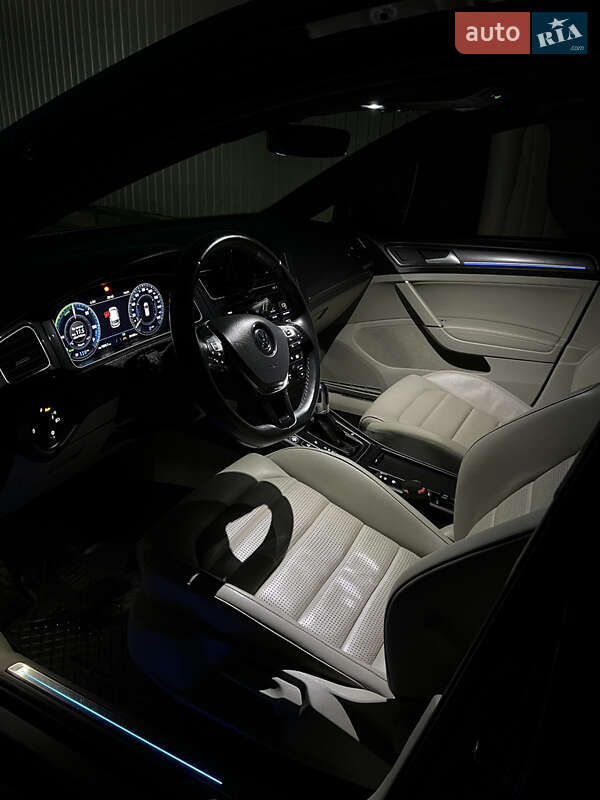 Хетчбек Volkswagen e-Golf 2017 в Бердичеві