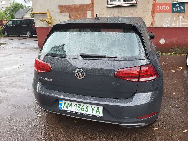 Хетчбек Volkswagen e-Golf 2019 в Житомирі