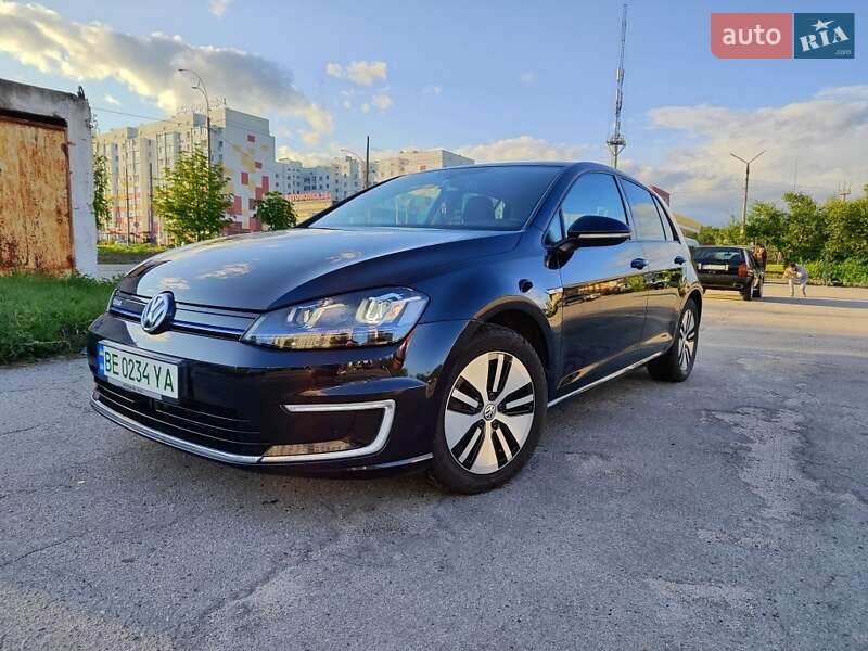 Хетчбек Volkswagen e-Golf 2015 в Харкові