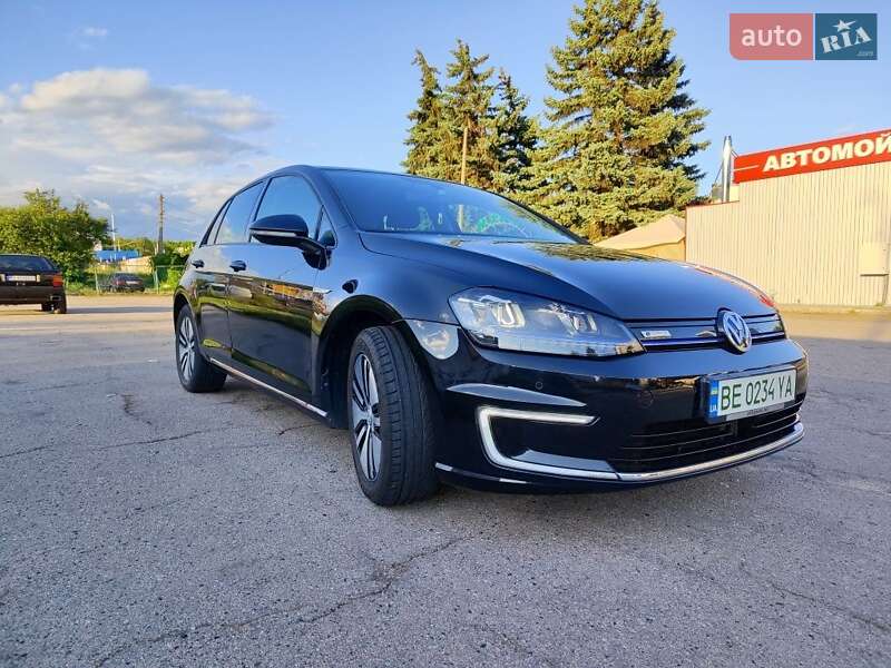 Хетчбек Volkswagen e-Golf 2015 в Харкові